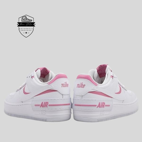Phần gót giày nổi bật với tên thương hiệu Nike Air mang màu hồng nhẹ nhàng nữ tính