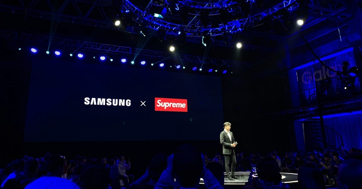 Samsung đã thông báo sự kết hợp với thương hiệu Supreme tại một sự kiện ra mắt sản phẩm 