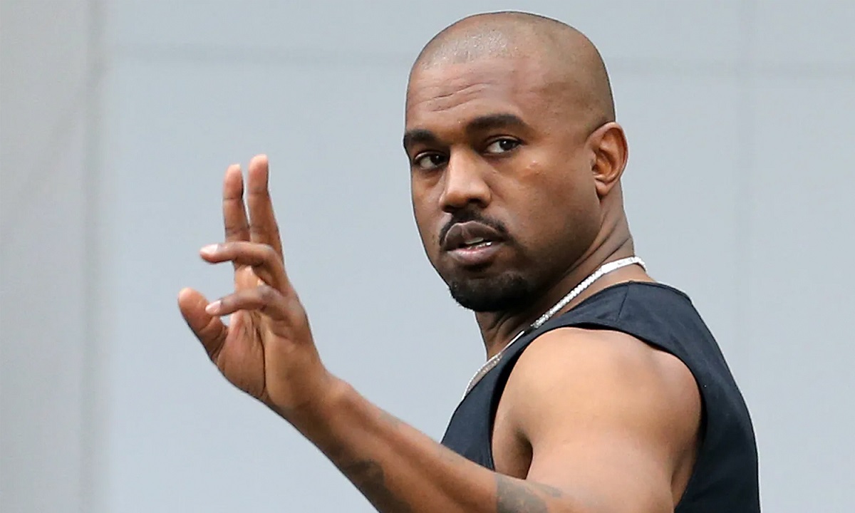 Kanye West sắp bán YZY SHDZ chỉ với $20