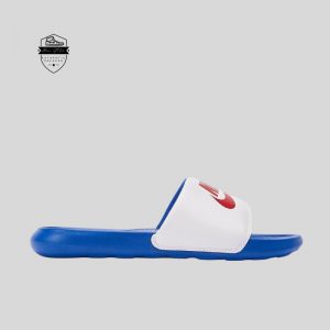 Dép Nike Victori One Slide Black White được làm từ chất liệu cao su đem lại cảm giác thoải mái khi mang