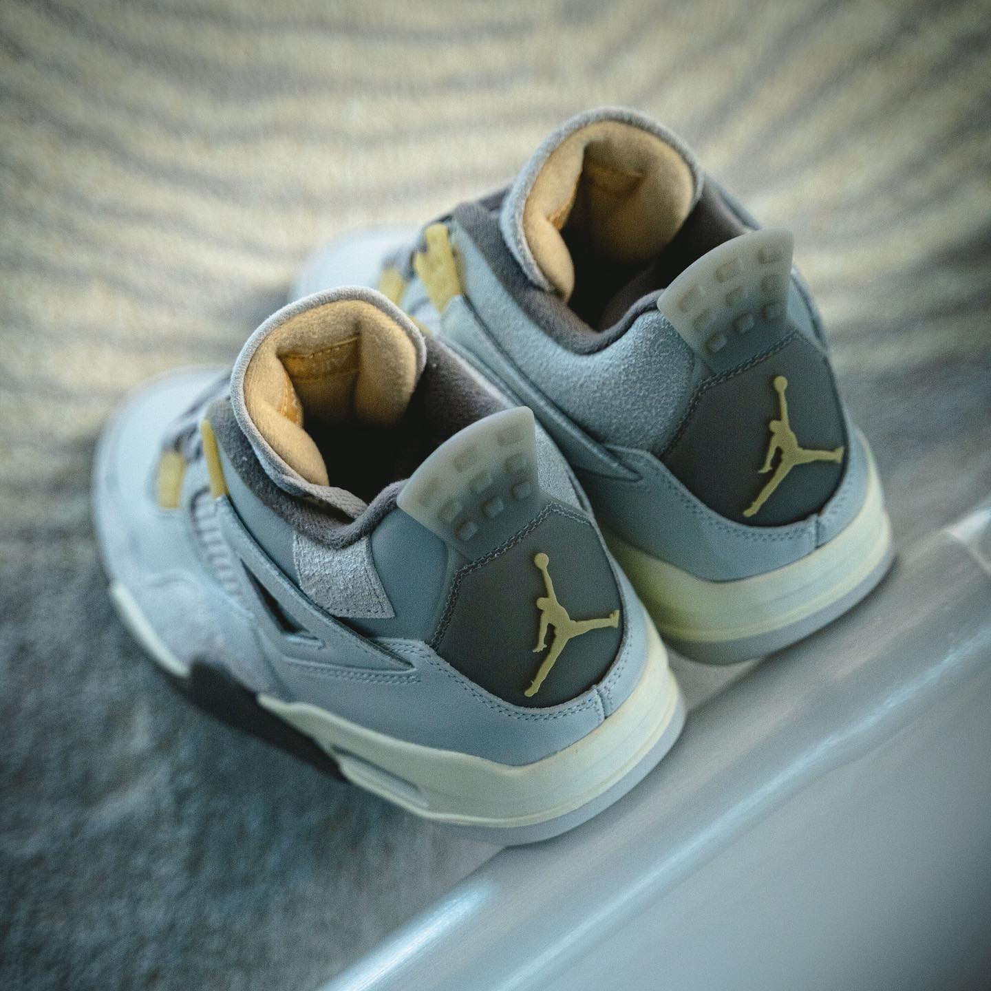 Thiết kế đặc trưng của Air Jordan 4